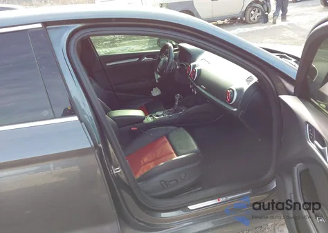 2015 Audi S3 2.0T Premium Plus z USA, uszkodzony, nr VIN WAUBFGFF1F1052944